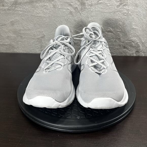 New Balance Fresh Foam Roav V2 Women's Size 12B Gray Lace Up Running Shoes - Picture 2 of 10